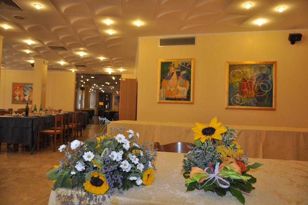 Hotel Terme Di San Vittore Дженга Екстериор снимка
