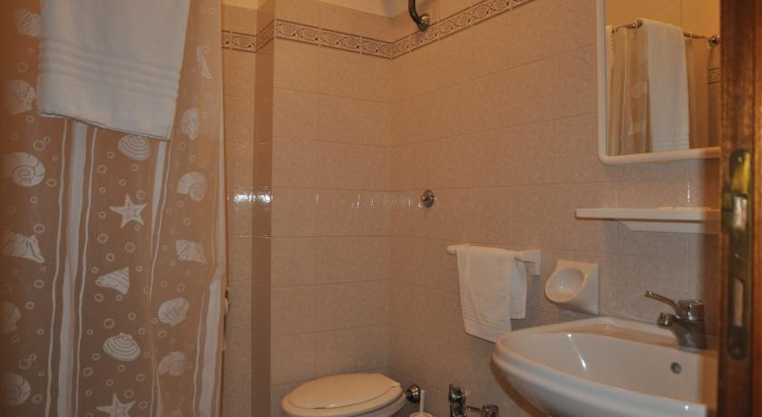 Hotel Terme Di San Vittore Дженга Стая снимка