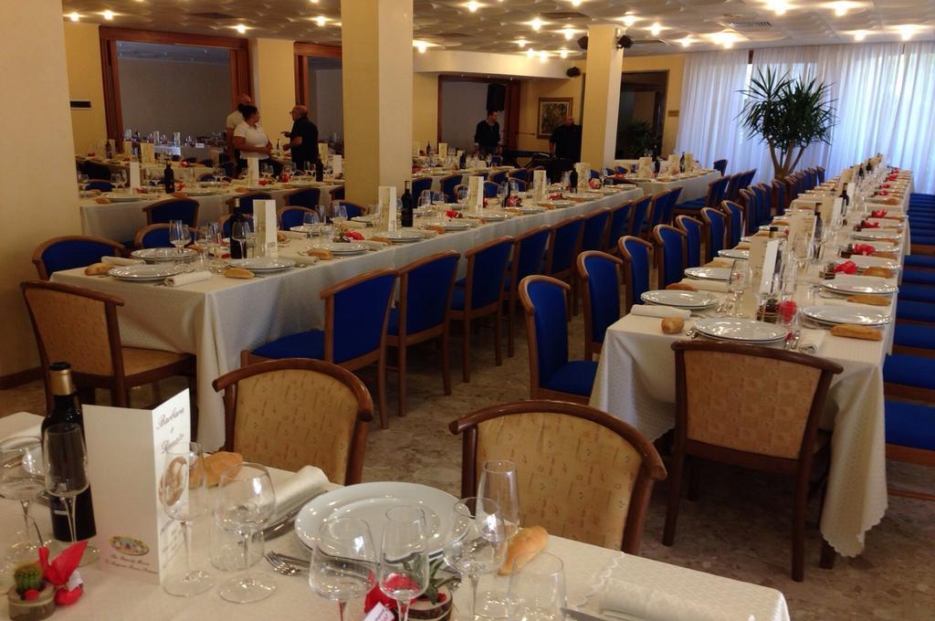 Hotel Terme Di San Vittore Дженга Екстериор снимка