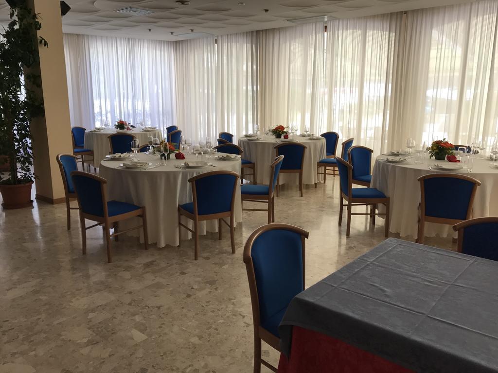 Hotel Terme Di San Vittore Дженга Екстериор снимка